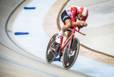 Campenaerts phá kỷ lục đua xe đạp trong một giờ